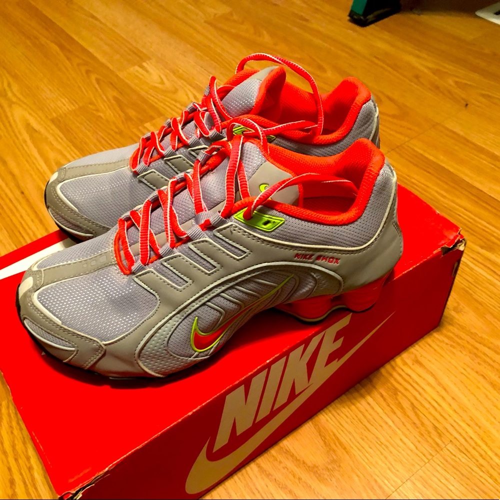 Nike shox